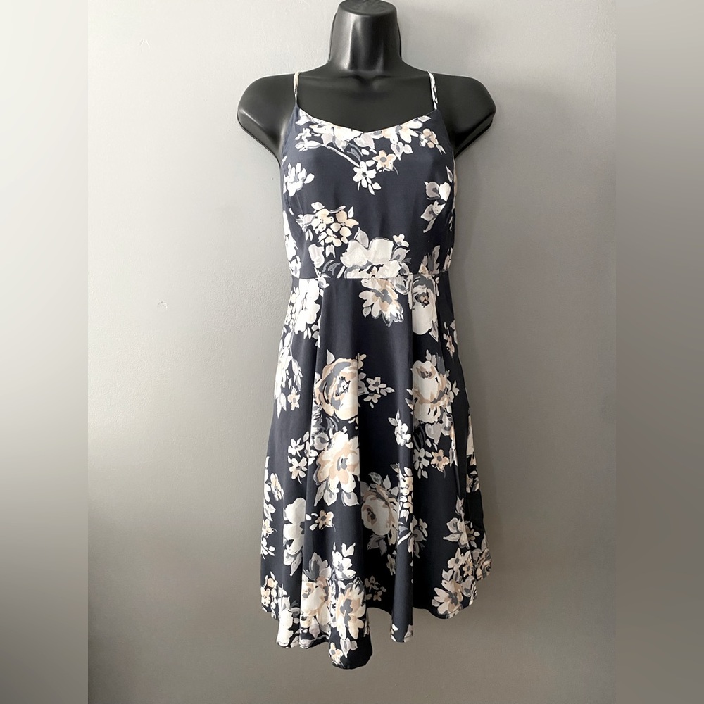 Old navy spaghetti strap dress